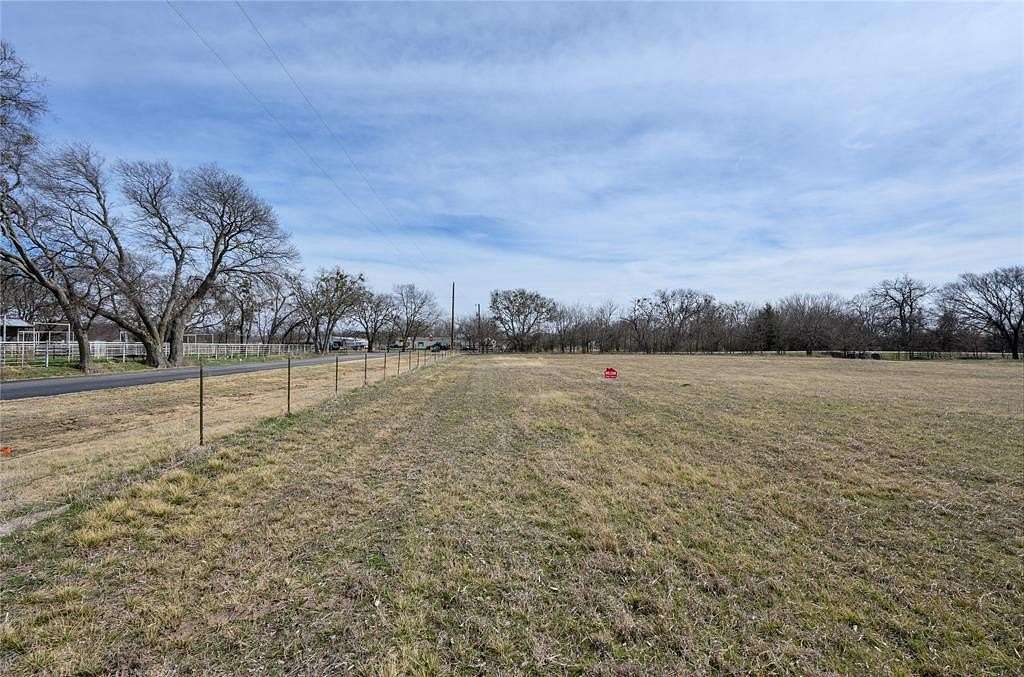 3.24 Acres of Land for Sale in Sanger, Texas