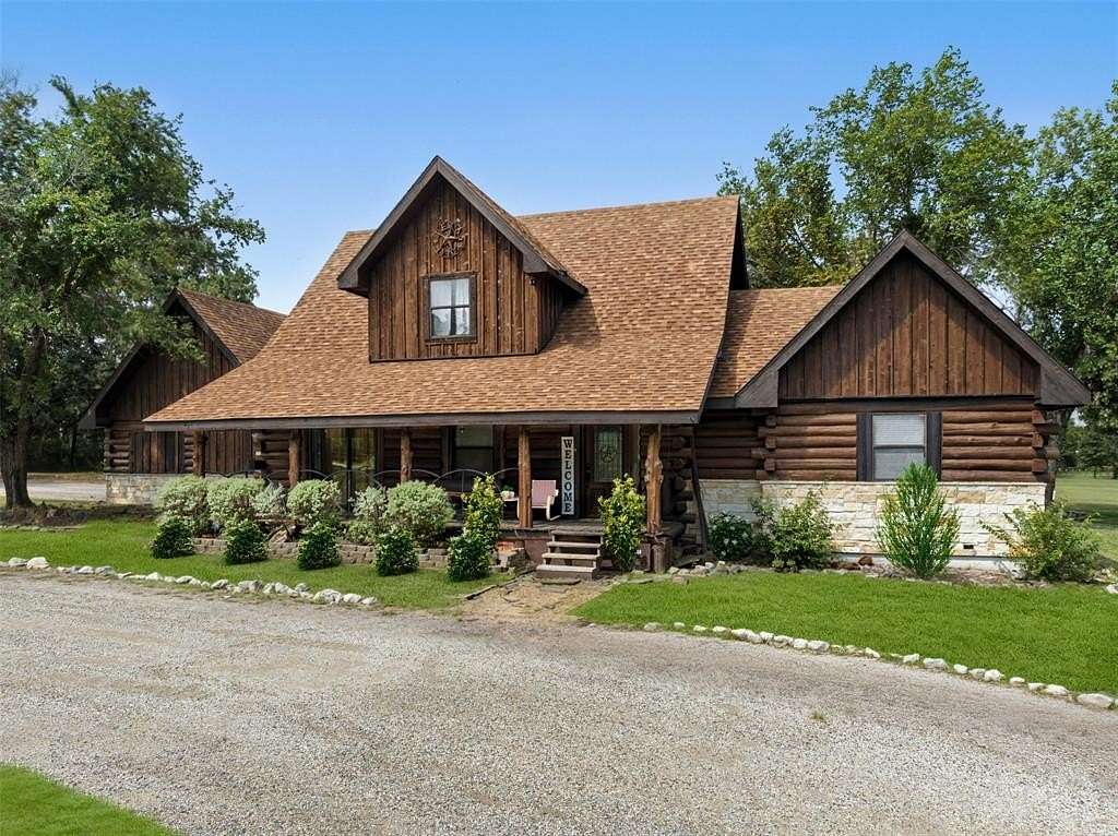 3.25 Acres of Residential Land with Home for Sale in Burleson, Texas