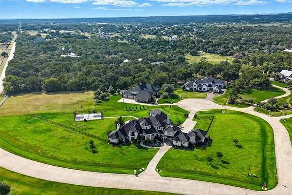 2.39 Acres of Residential Land with Home for Sale in Bartonville, Texas