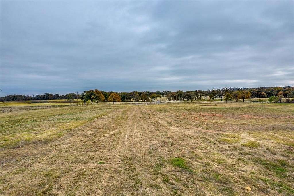 4 Acres of Residential Land for Sale in Stephenville, Texas