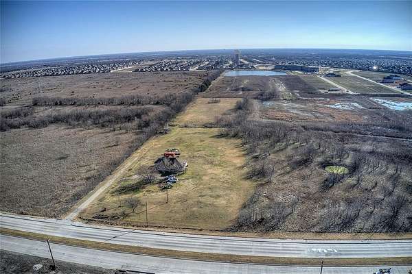 5.49 Acres of Mixed-Use Land for Sale in Royse City, Texas