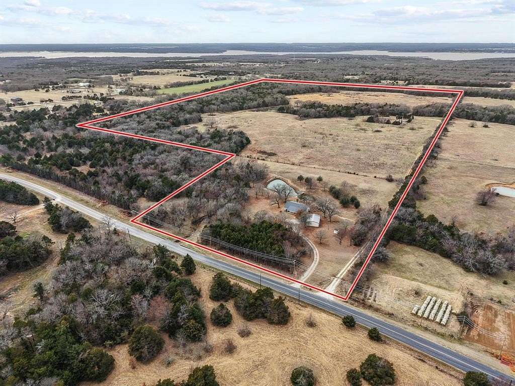 99 Acres of Land with Home for Sale in Pottsboro, Texas
