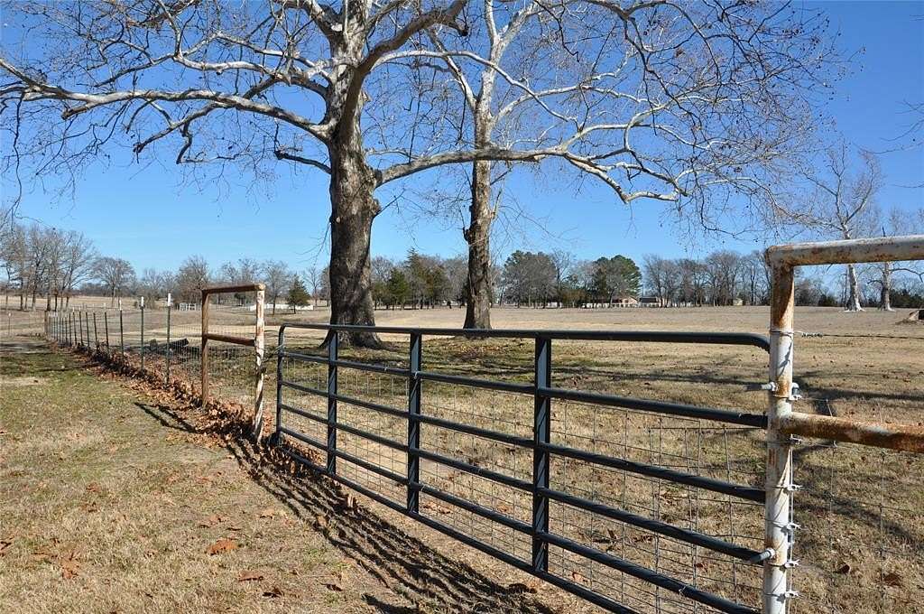 25.9 Acres of Land for Sale in Como, Texas
