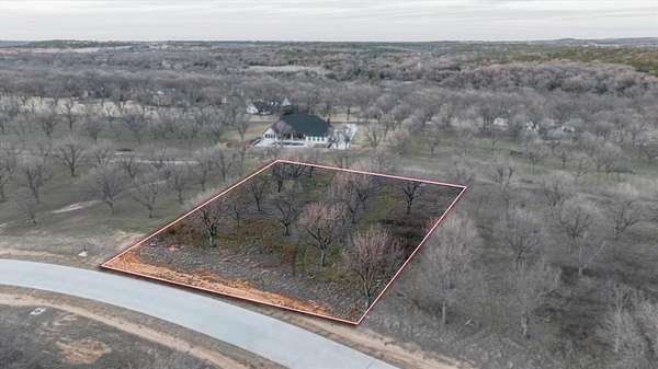 1.5 Acres of Residential Land for Sale in Granbury, Texas