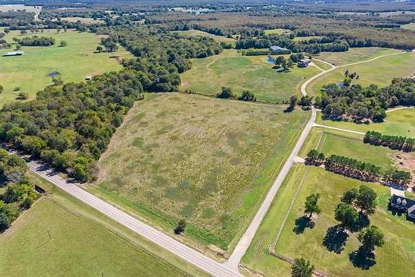 4 Acres of Residential Land for Sale in Paris, Texas