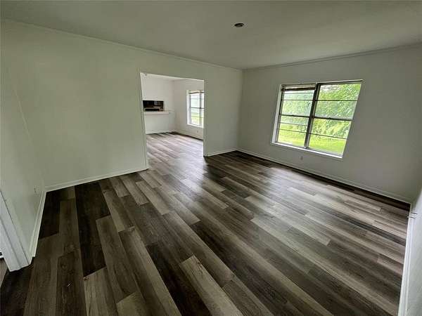 2 Acres of Residential Land with Home for Lease in Ennis, Texas