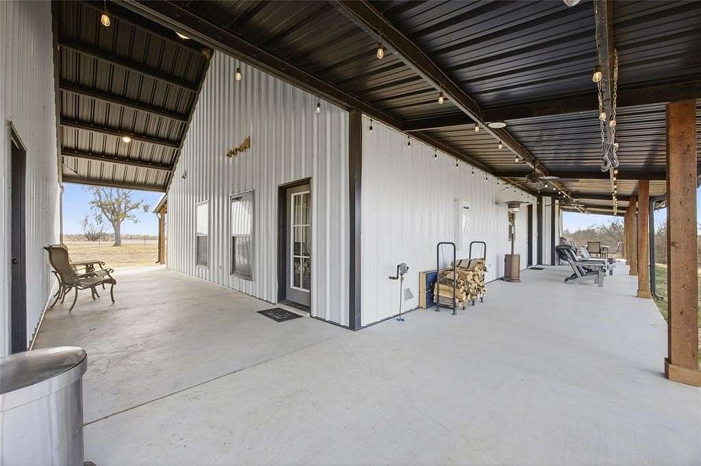 8.62 Acres of Land with Home for Sale in Decatur, Texas