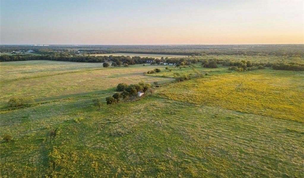 1 Acre of Residential Land for Sale in Elm Mott, Texas