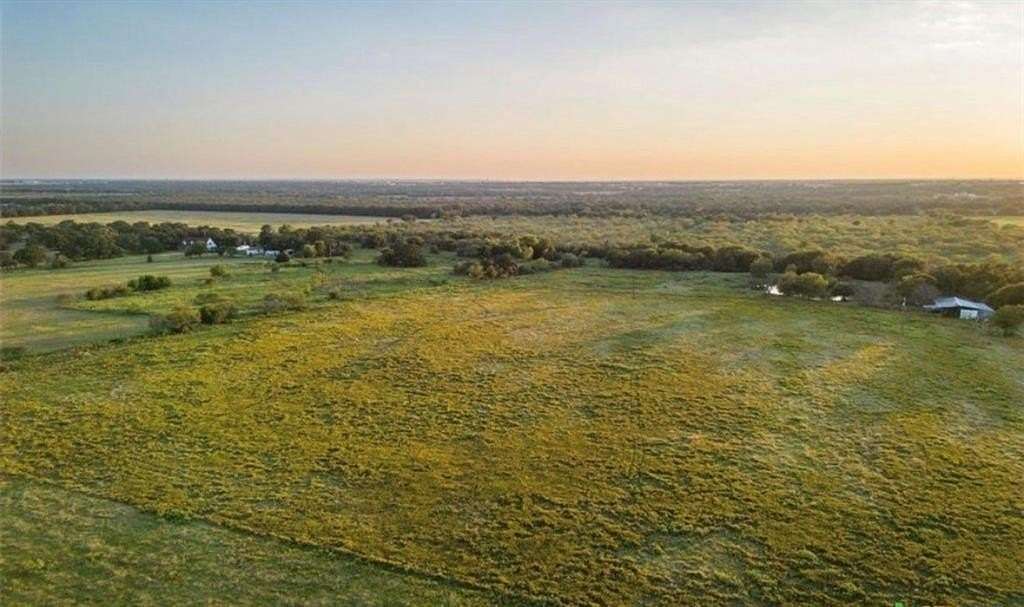 1 Acre of Residential Land for Sale in Elm Mott, Texas