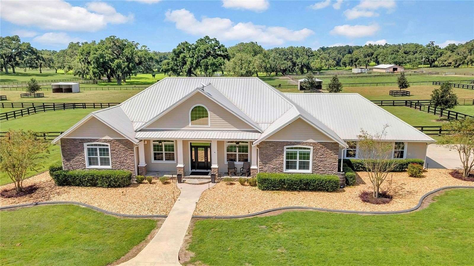 10.3 Acres of Land with Home for Sale in Ocala, Florida