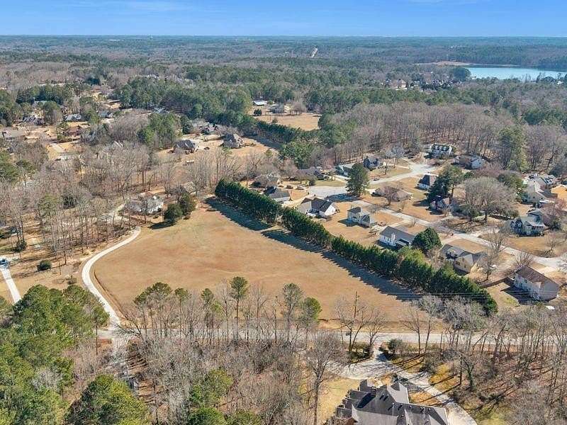 10 Acres of Land with Home for Sale in Jonesboro, Georgia
