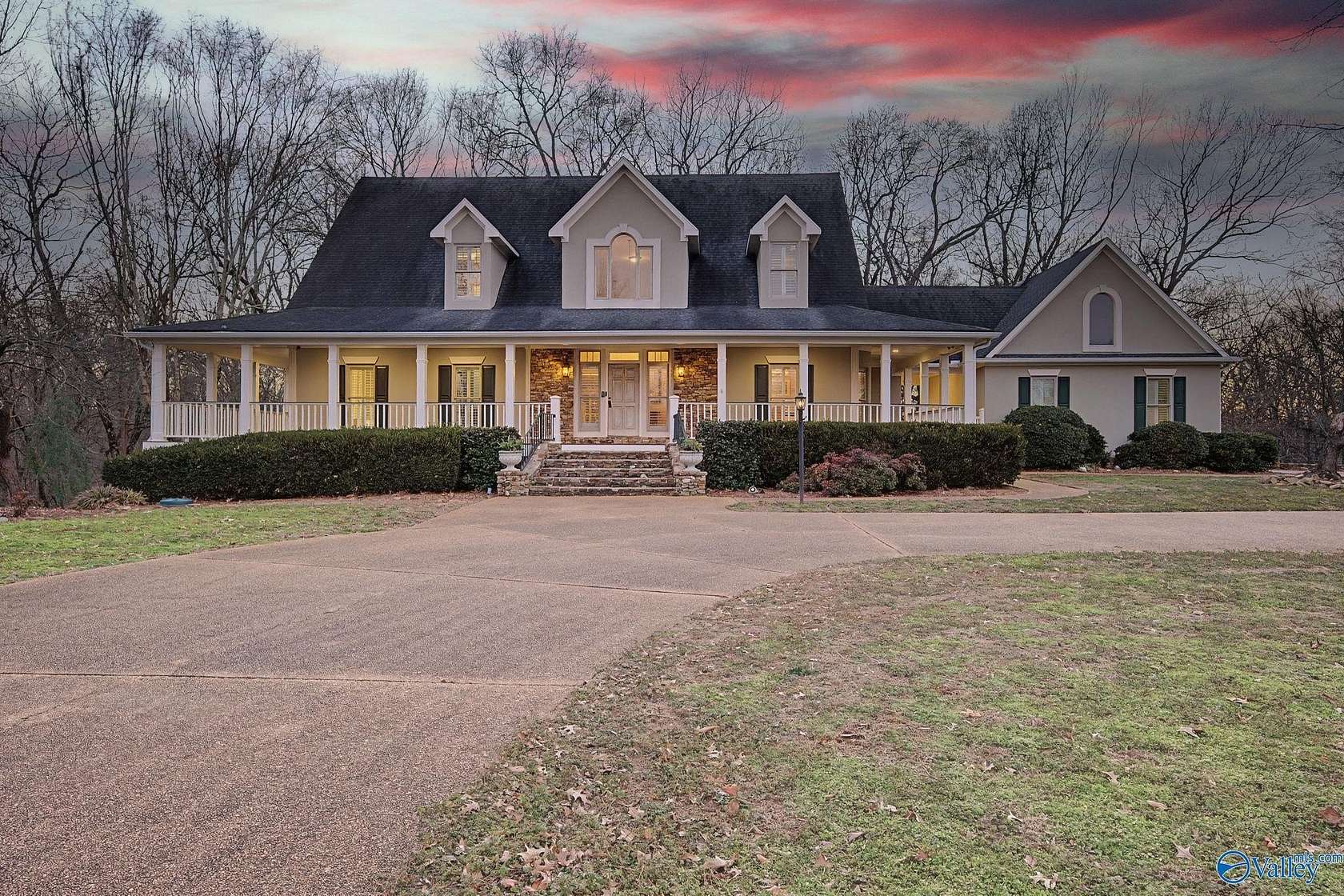 1.9 Acres of Residential Land with Home for Sale in Hazel Green, Alabama