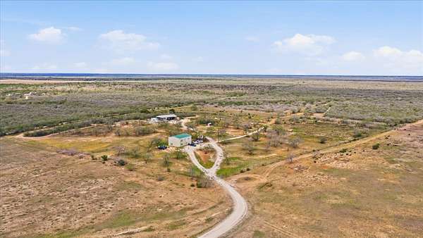 722 Acres of Land with Home for Sale in Alice, Texas