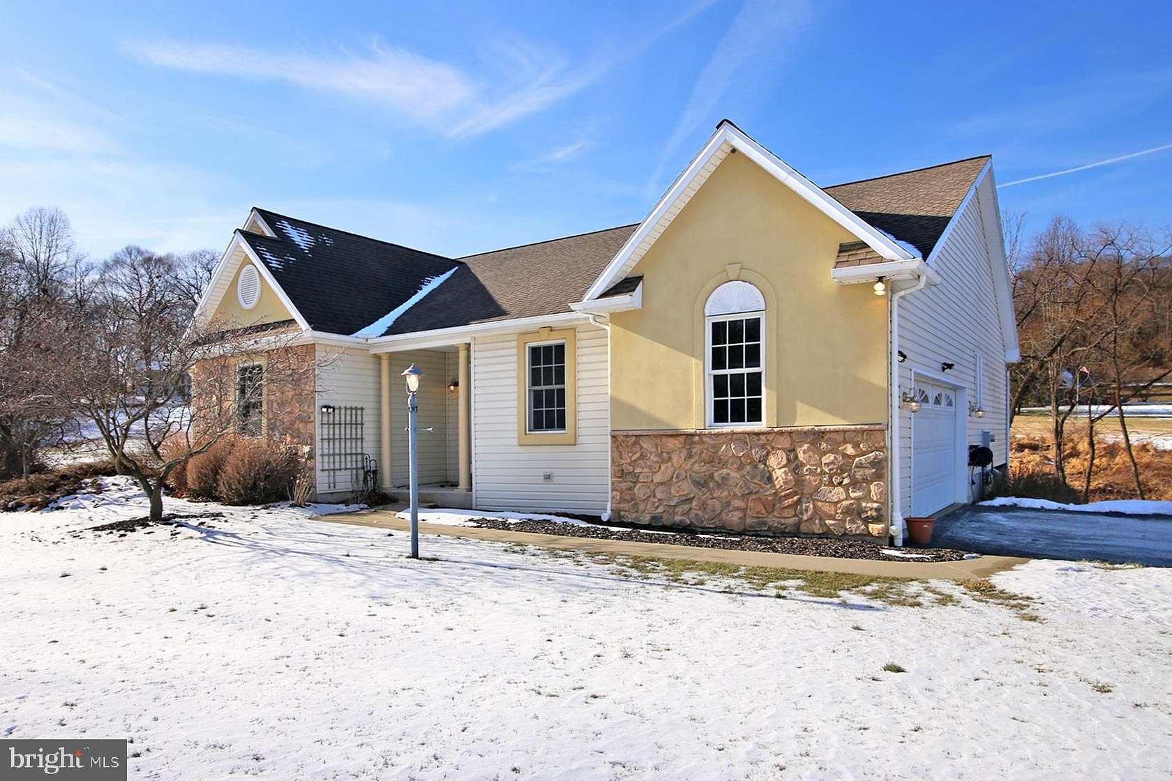 4 Acres of Residential Land with Home for Sale in Lebanon, Pennsylvania