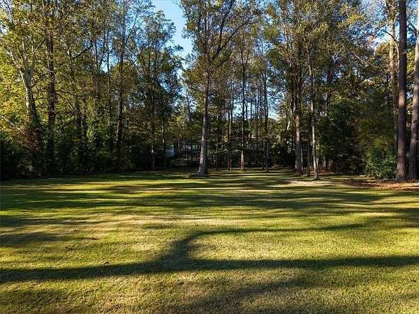 1 Acre of Residential Land for Sale in Snellville, Georgia