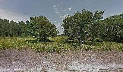0.54 Acres of Residential Land for Sale in Lorida, Florida