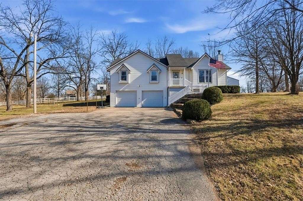 3 Acres of Residential Land with Home for Sale in Peculiar, Missouri