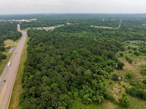 11.5 Acres of Land for Sale in Palestine, Texas
