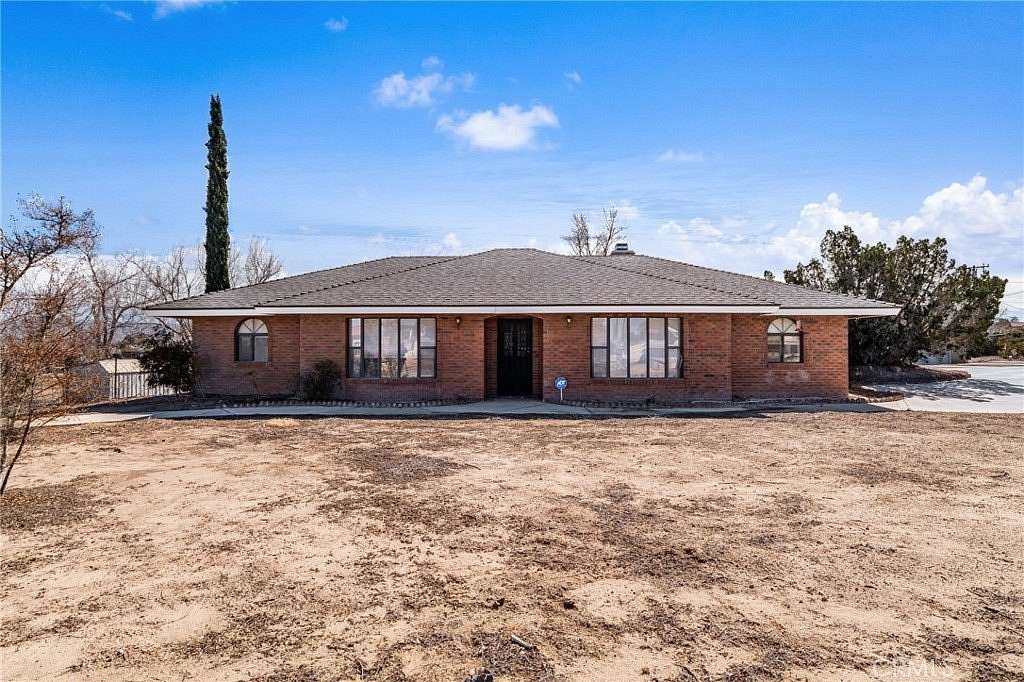 1.68 Acres of Residential Land with Home for Sale in Hesperia, California