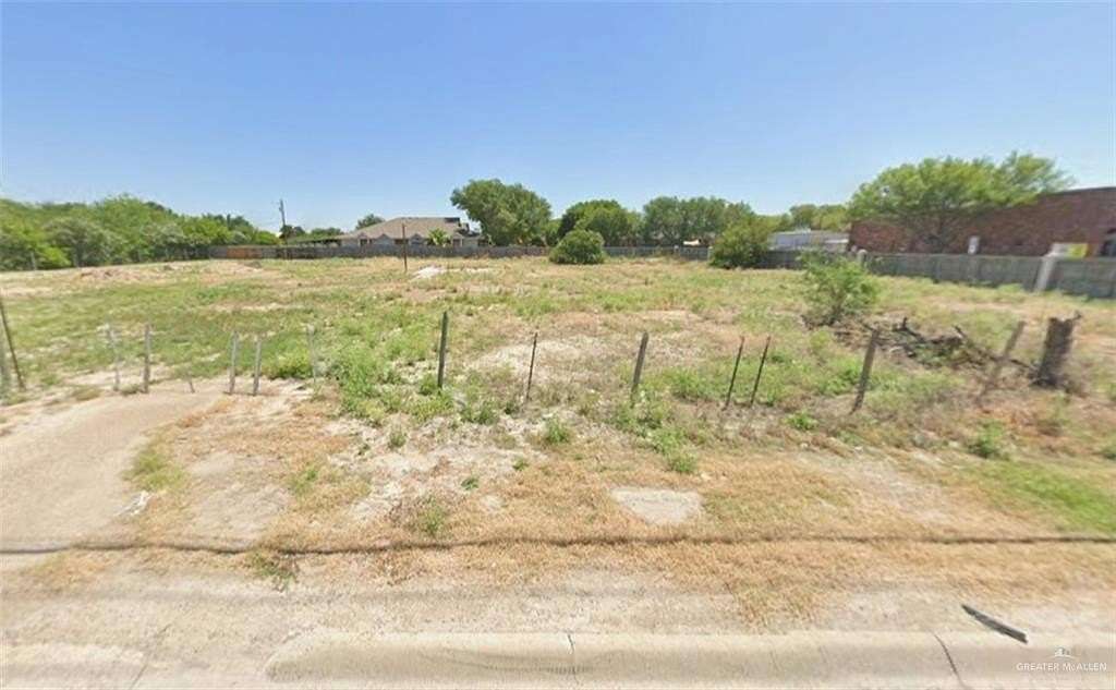 0.41 Acres of Mixed-Use Land for Sale in Edinburg, Texas