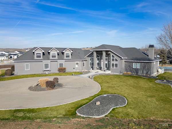 2.23 Acres of Residential Land with Home for Sale in Star, Idaho