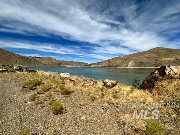 1.14 Acres of Land for Sale in Huntington, Oregon