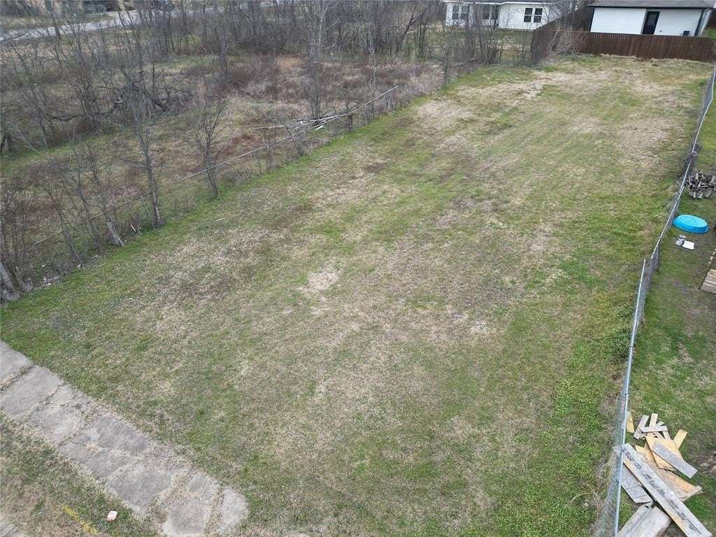 0.13 Acres of Residential Land for Sale in Corsicana, Texas