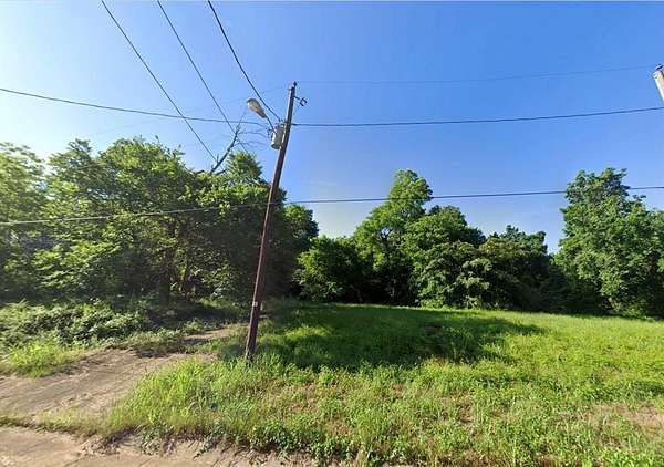 0.78 Acres of Residential Land for Sale in Paris, Texas