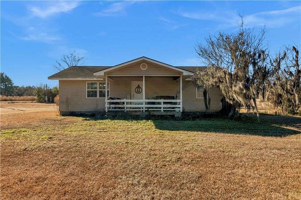 2.54 Acres of Land with Home for Sale in Blackshear, Georgia