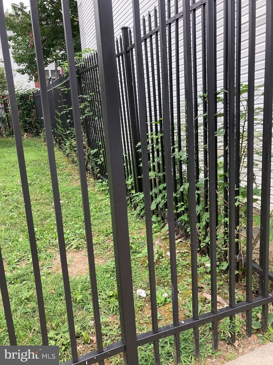 0.02 Acres of Land for Sale in Philadelphia, Pennsylvania