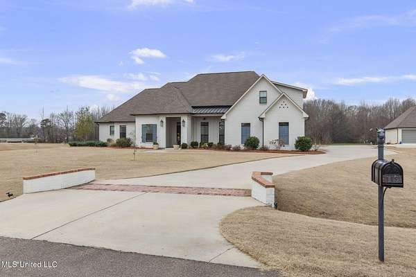 2 Acres of Residential Land with Home for Sale in Brandon, Mississippi