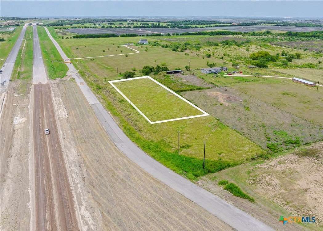 0.98 Acres of Land for Sale in Rogers, Texas