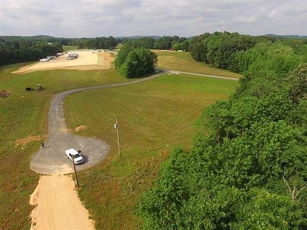 1.2 Acres of Residential Land for Sale in Clifton, Tennessee