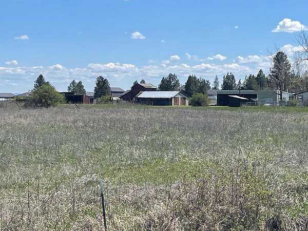 8.4 Acres of Residential Land with Home for Sale in Spokane, Washington