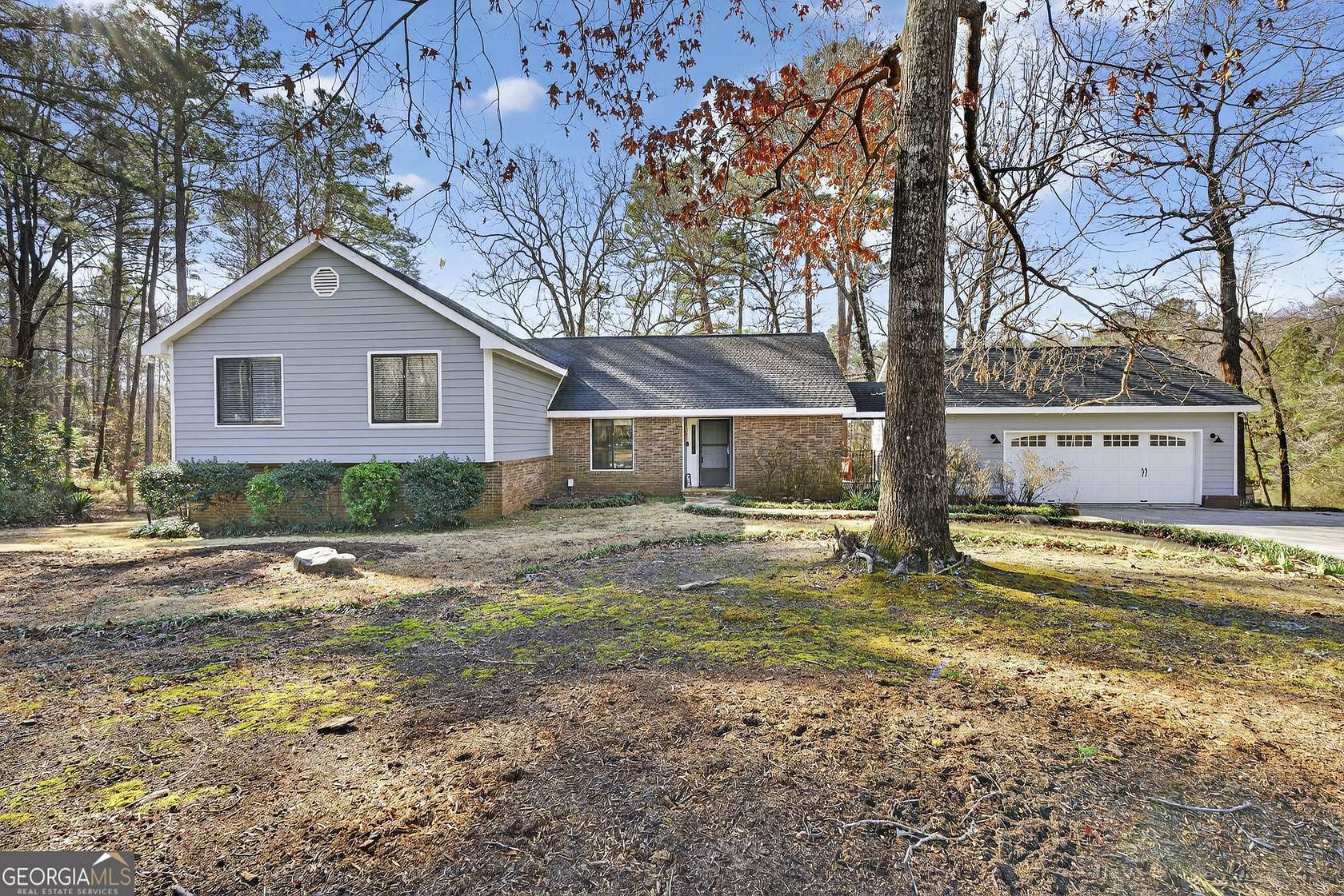 2 Acres of Residential Land with Home for Sale in Centerville, Georgia