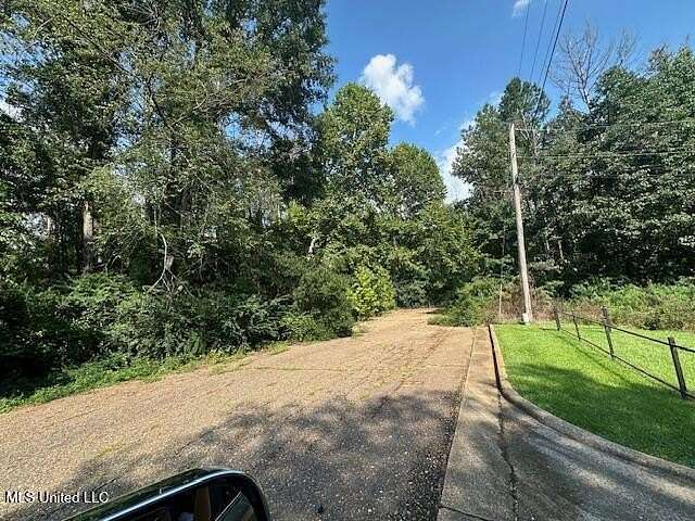 4 Acres of Commercial Land for Sale in Jackson, Mississippi