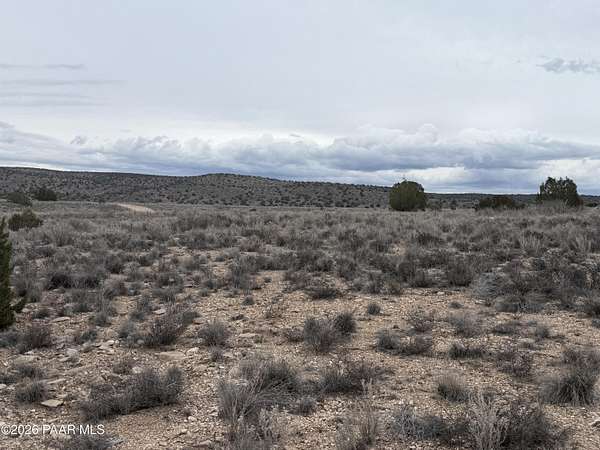 0.19 Acres of Residential Land for Sale in Paulden, Arizona