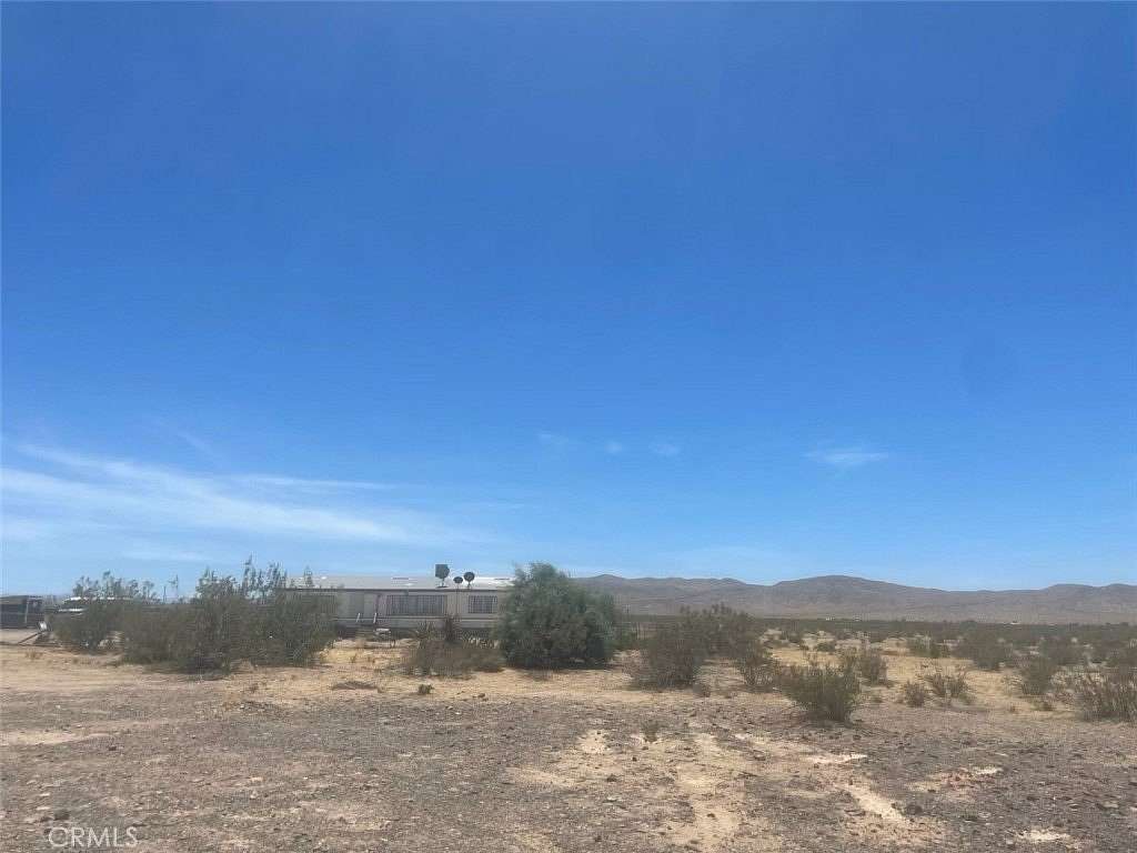 4.77 Acres of Residential Land with Home for Sale in Helendale, California