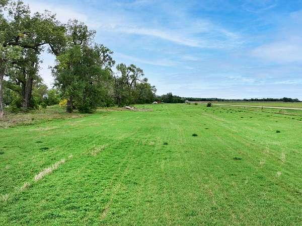 2 Acres of Residential Land for Sale in Onawa, Iowa