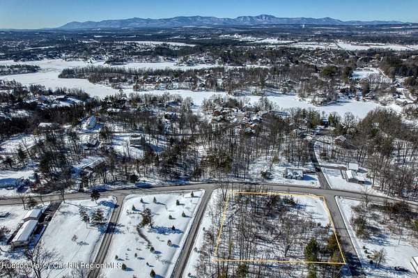 1 Acre of Residential Land for Sale in Coxsackie, New York