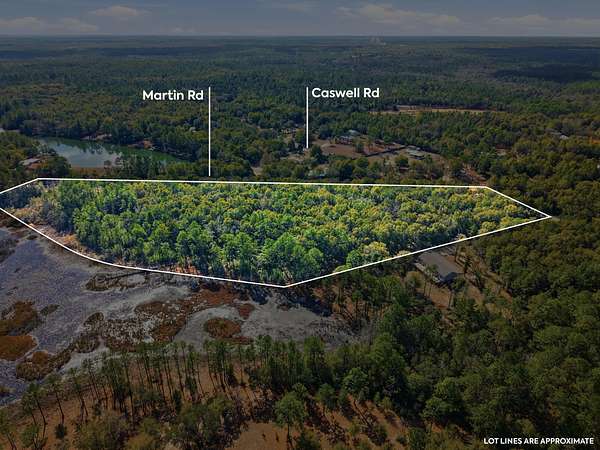 9.7 Acres of Land for Sale in DeFuniak Springs, Florida