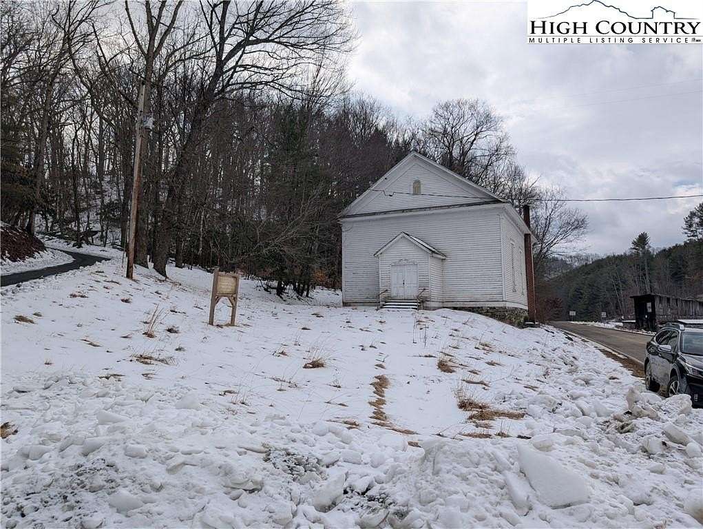 1 Acre of Land for Sale in Grassy Creek, North Carolina