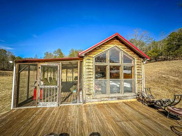 143 Acres of Recreational Land with Home for Sale in Annville, Kentucky