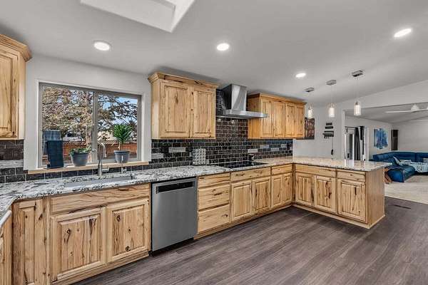 1.74 Acres of Land with Home for Sale in Prineville, Oregon