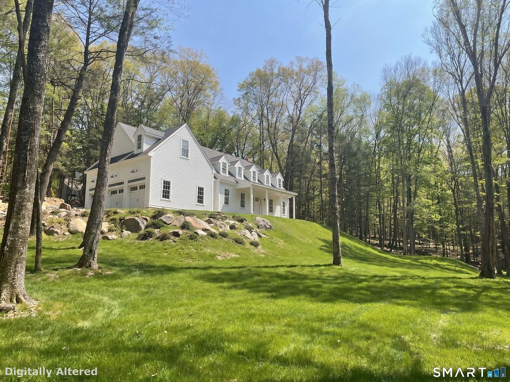 3.39 Acres of Land with Home for Sale in Roxbury, Connecticut