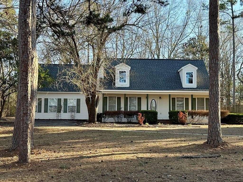 1.68 Acres of Residential Land with Home for Sale in Ozark, Alabama