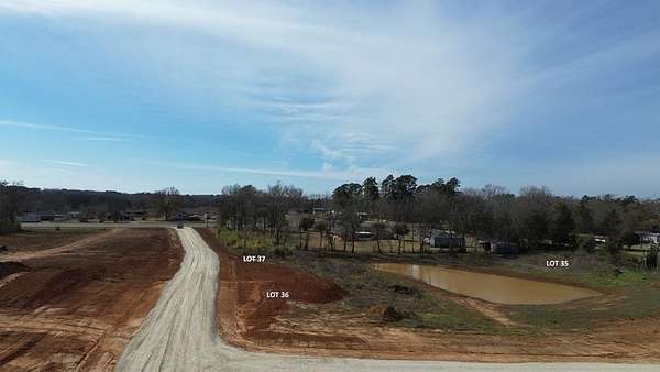 2 Acres of Residential Land for Sale in Nacogdoches, Texas