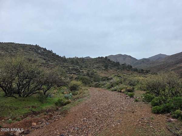 642 Acres of Land for Sale in Globe, Arizona