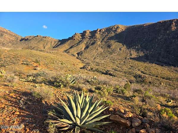 642 Acres of Land for Sale in Globe, Arizona