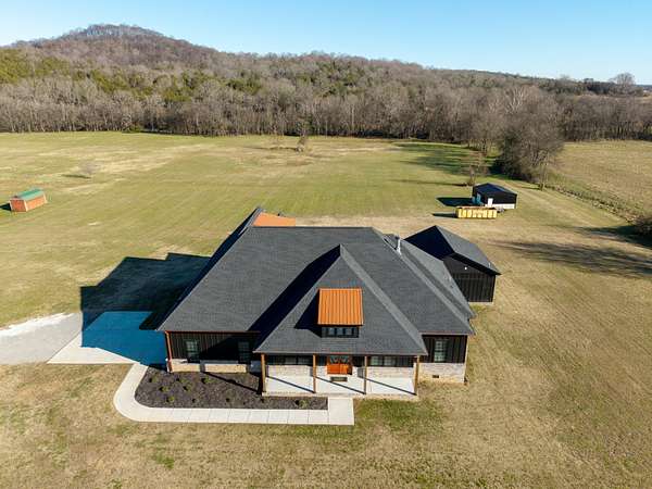 4.34 Acres of Residential Land with Home for Sale in Fayetteville, Tennessee